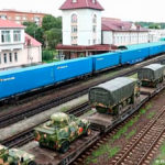 Un convoy armado chino a su llegada para participar en los ejercicios militares "Vostok-2022" en el campo de entrenamiento Sergeevsky en Primorskiy Kray, en el lejano oriente ruso. (29.08.2022)
