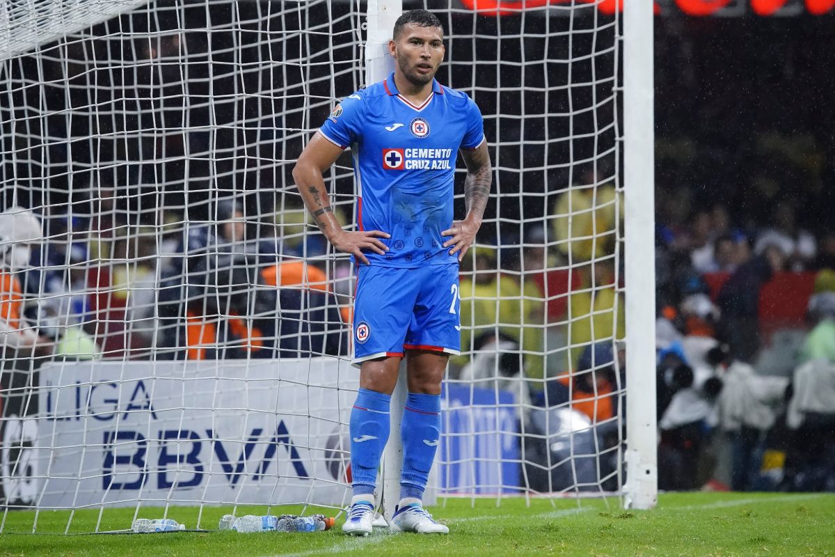 Juan Escobar estará fuera de acción por un largo tiempo.