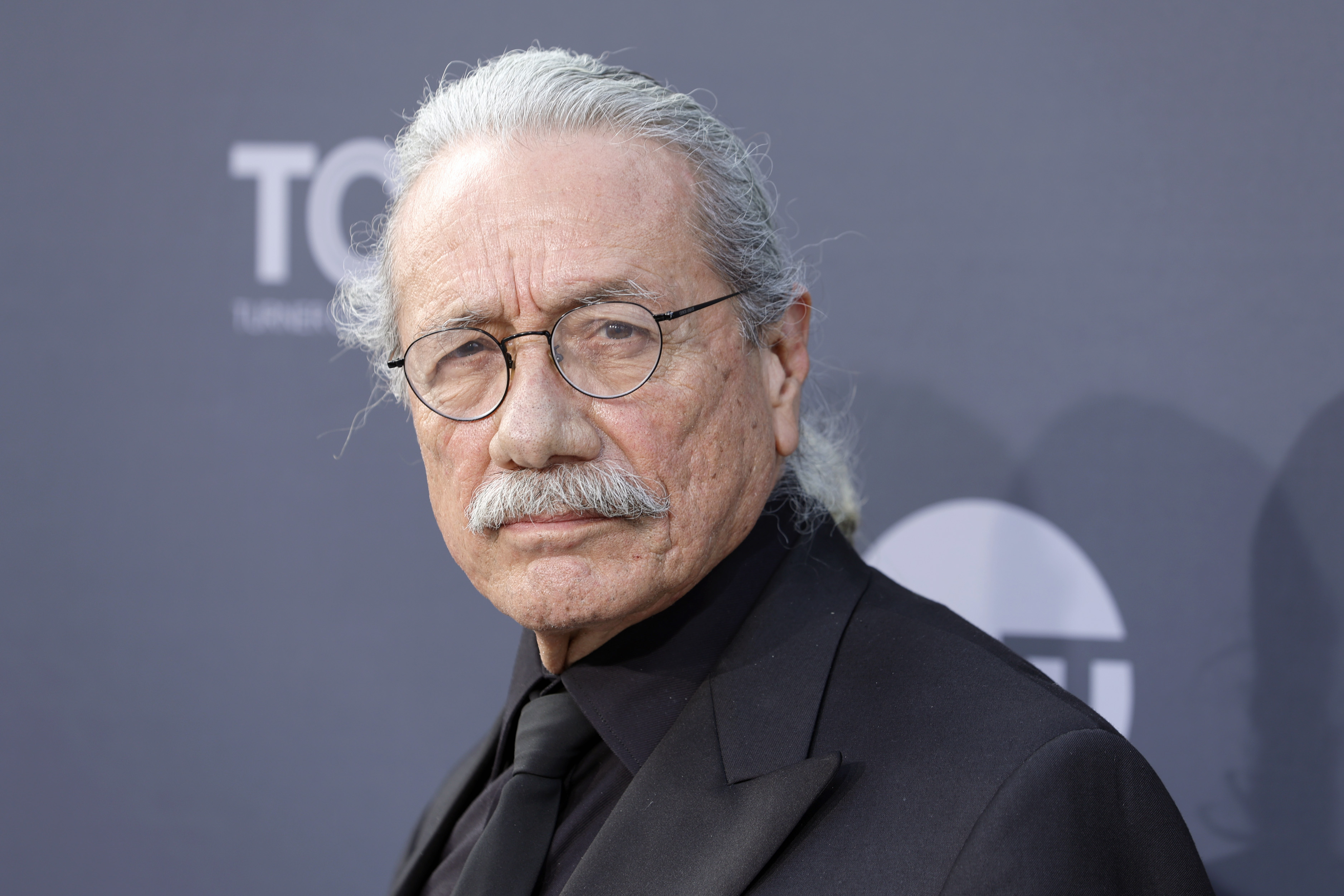 Edward James Olmos