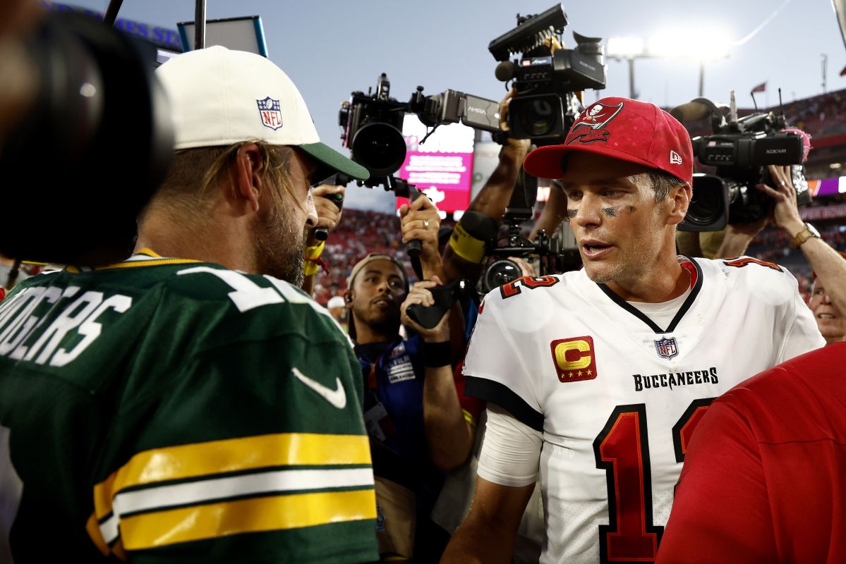 Un duelo de titanes se vivió dentro de la NFL. 