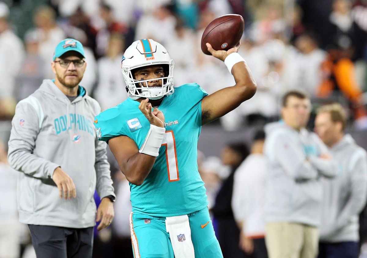 Tua Tagovailoa quarterback de los Dolphins.