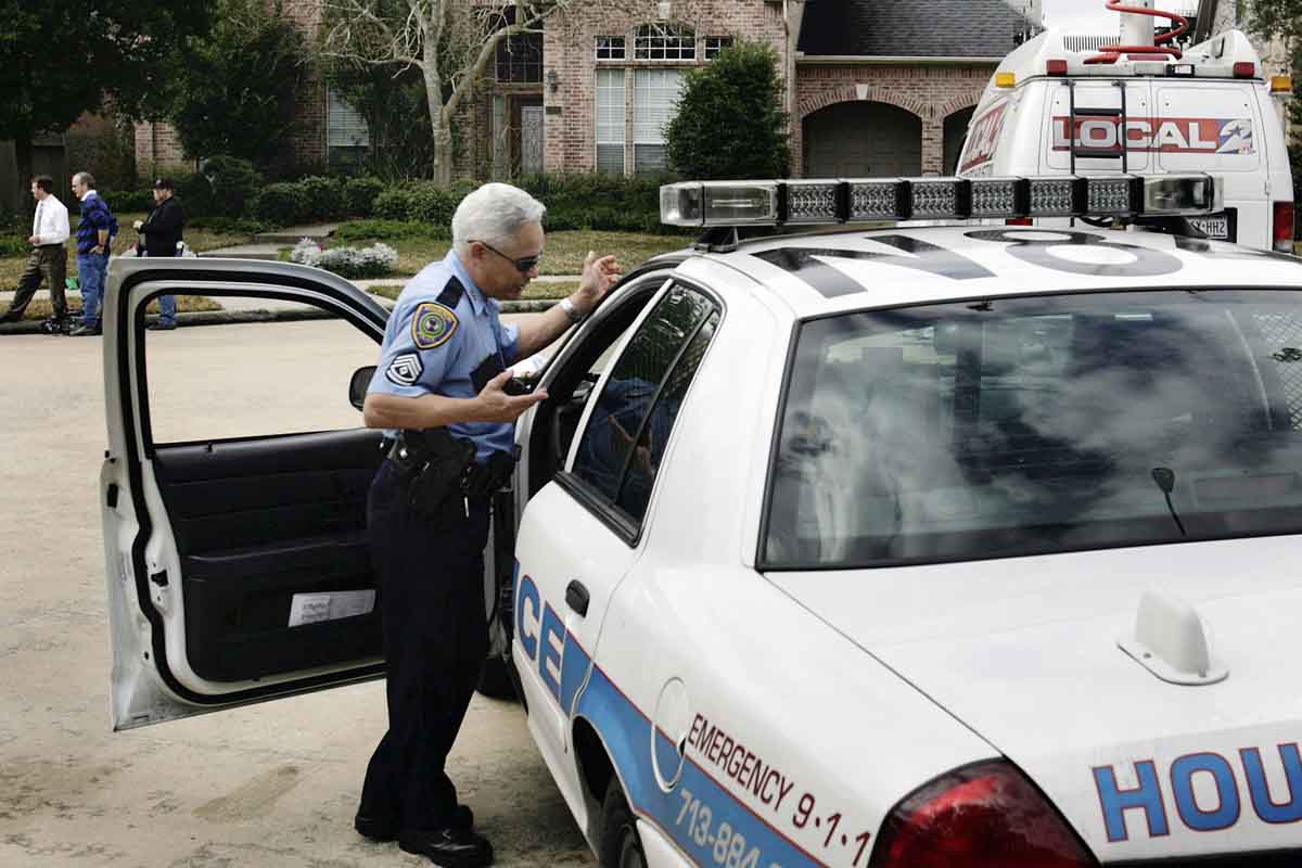 La policía de Houston investiga que puedo haber sucedido en el baño