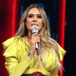 Galilea Montijo viajó a la playa y presumió sus curvas.