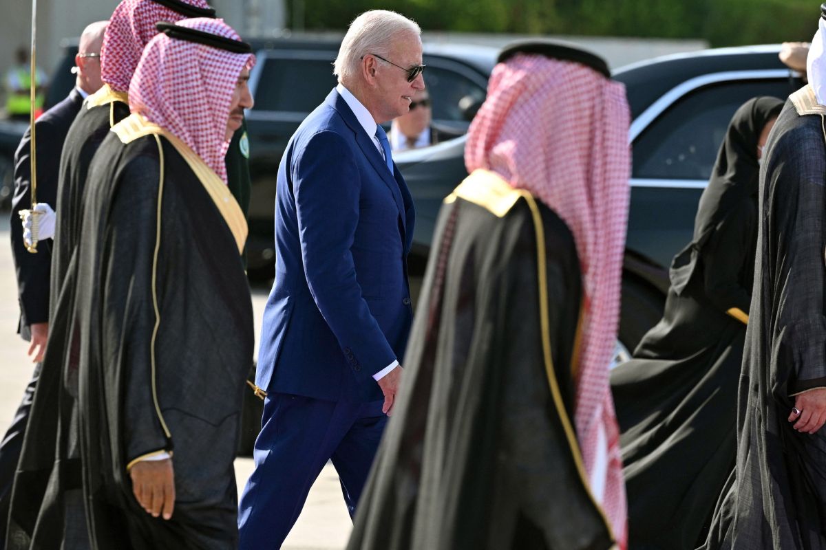 El presidente Joe Biden enfrenta problemas sobre acuerdos con Arabia Saudita sobre el petróleo.