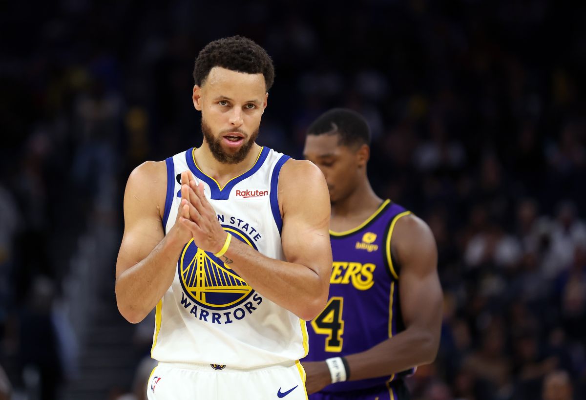 La antigua mansión de Stephen Curry podría cambiar muy pronto de dueños. 