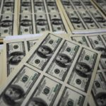 Puedes seguir el precio del dólar en tiempo real, ante sus pares emergentes.