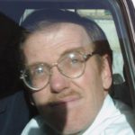 El activista estadounidense contra el aborto James Charles Kopp, procesado por la justicia de los Estados Unidos por el asesinato de un médico en el Estado de Nueva York, llega el 17 de mayo de 2001 al juzgado de Rennes.
