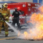 Alrededor de 100 bomberos combatieron los incendios en North Hollywood. Foto de archivo.