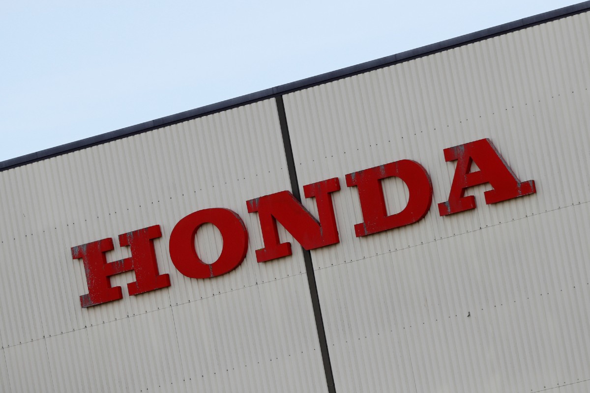 Honda también planea invertir $700 millones adicionales y agregar 300 puestos de trabajo en tres de sus propias fábricas en Ohio.