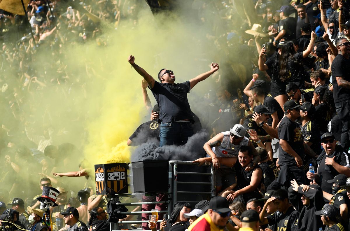 Fanaticada del LAFC.