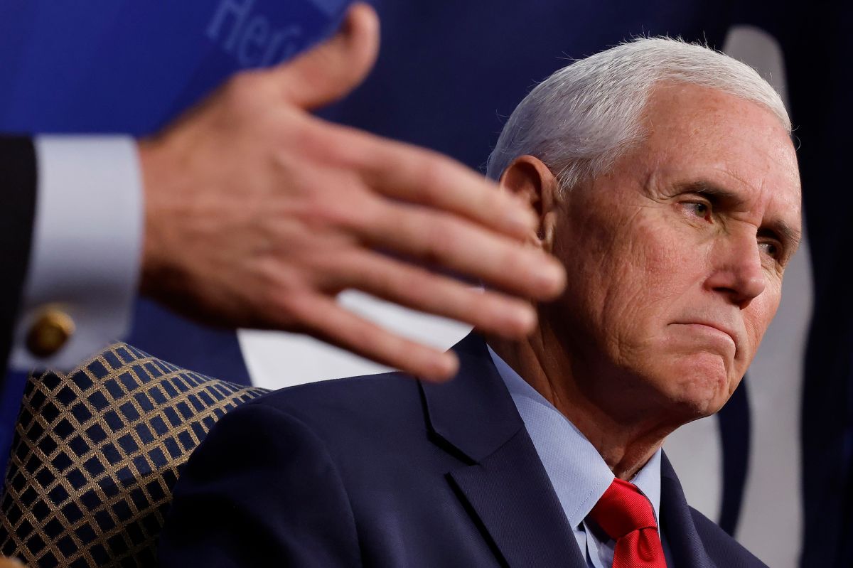 El exvicepresidente Mike Pence criticó el discurso incendiario de Donald Trump.