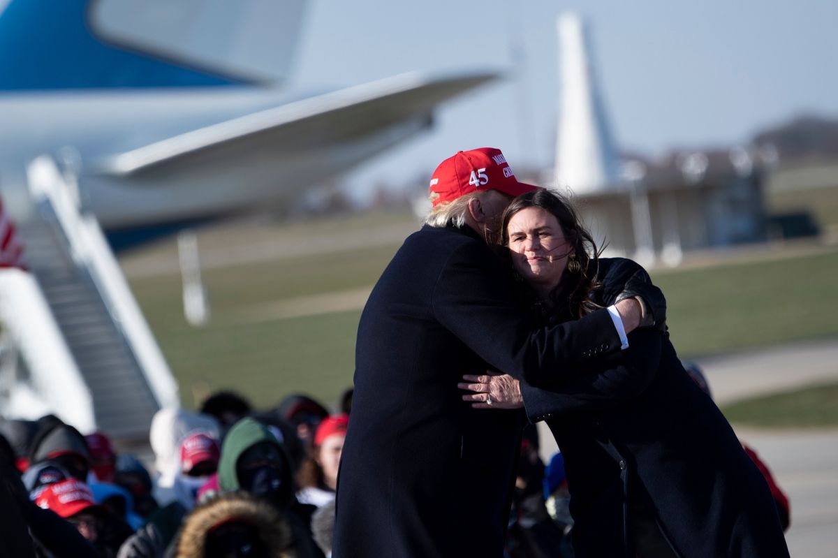 El expresidente Trump apoyó la campaña de Sarah Sanders.