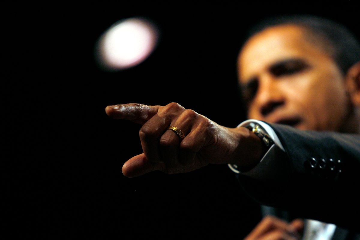 El entonces candidato presidencial demócrata, el senador Barack Obama, habla en un mitin en Valley Forge High School el 1 de marzo de 2008 en Parma Heights, Ohio.