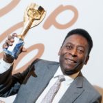 Pelé es catalogado como uno de los mejores jugadores en la historia del fútbol.