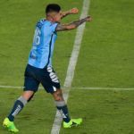 Víctor Guzmán en festejo de gol con Pachuca.