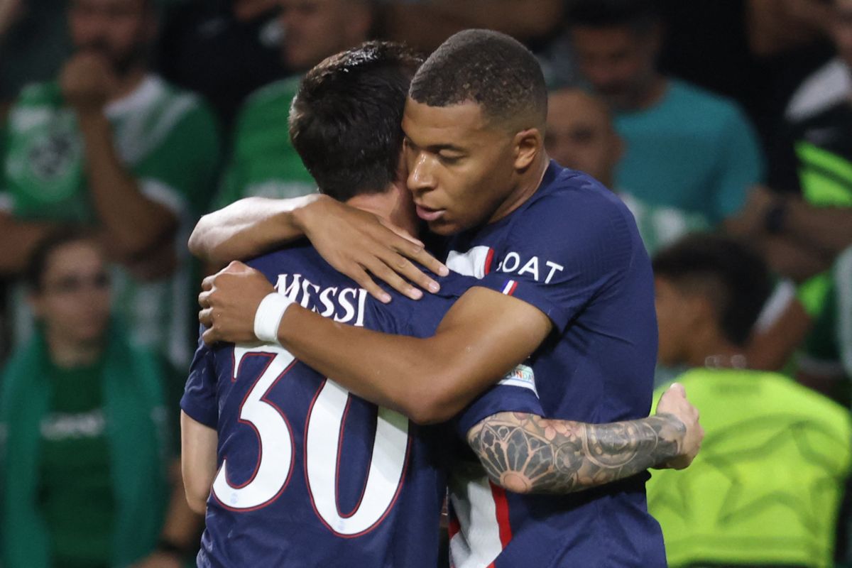 Messi y Mbappé en el PSG.