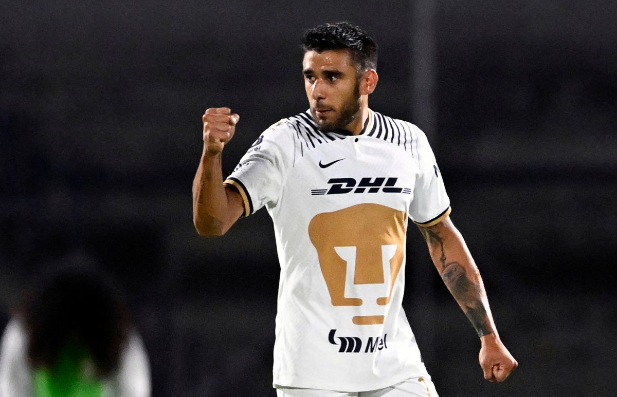 Eduardo Toto Salvio jugador de los Pumas.