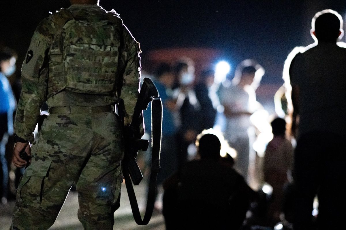 El Operativo Estrella Solitaria combina a miembros de la Guardia Nacional con policías estatales. 