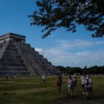 El sitio arqueológico de Chichén Itzá, situado en Yucatán, recibe a diario a miles de turistas de todo el mundo y es considerado el más visitado de México.