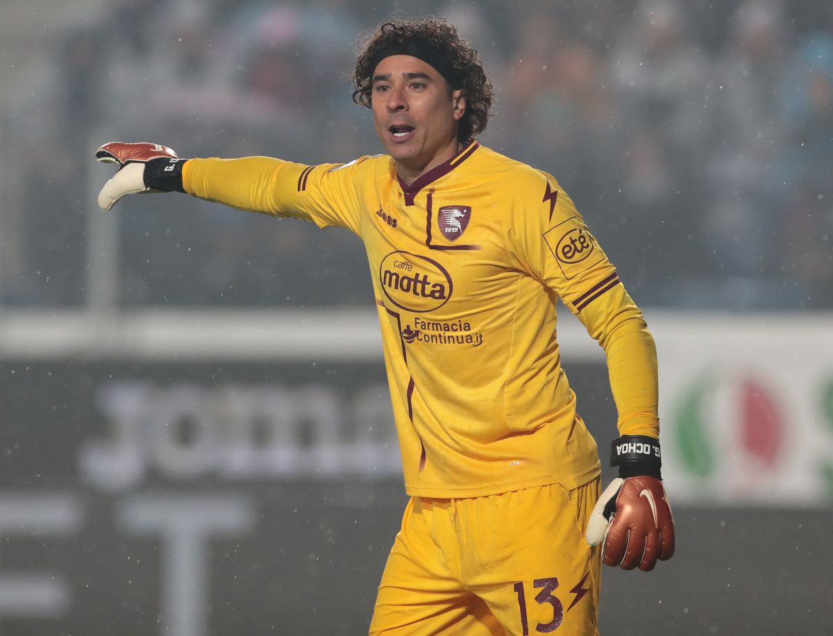 Guillermo Ochoa en la derrota de la Salernitana ante la Atalanta. 