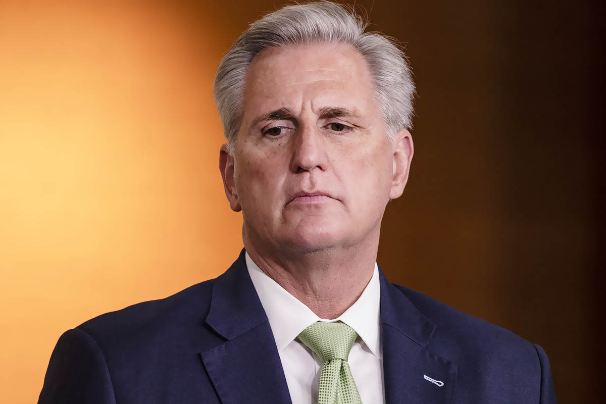 Kevin McCarthy necesita 218 votos para lograr convertirse en el presidente de la Cámara de Representantes.