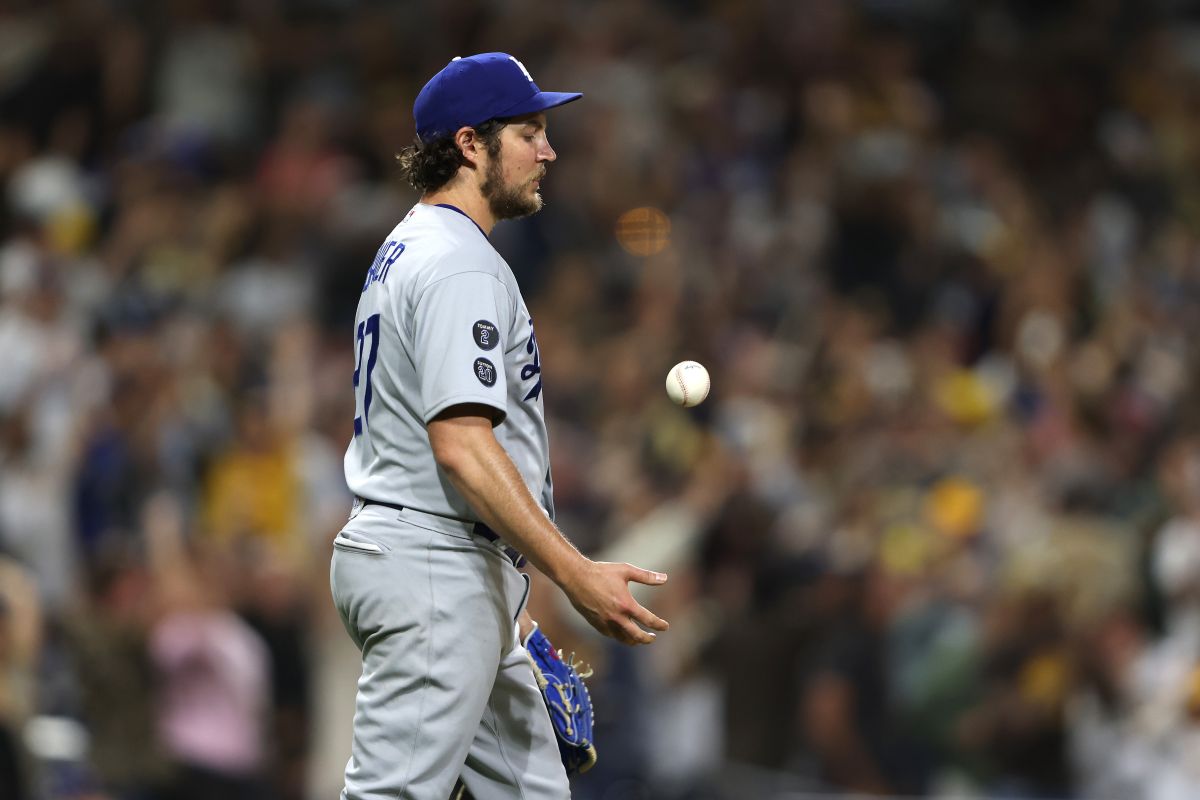 Trevor Bauer es puesto en libertad por los Dodgers.