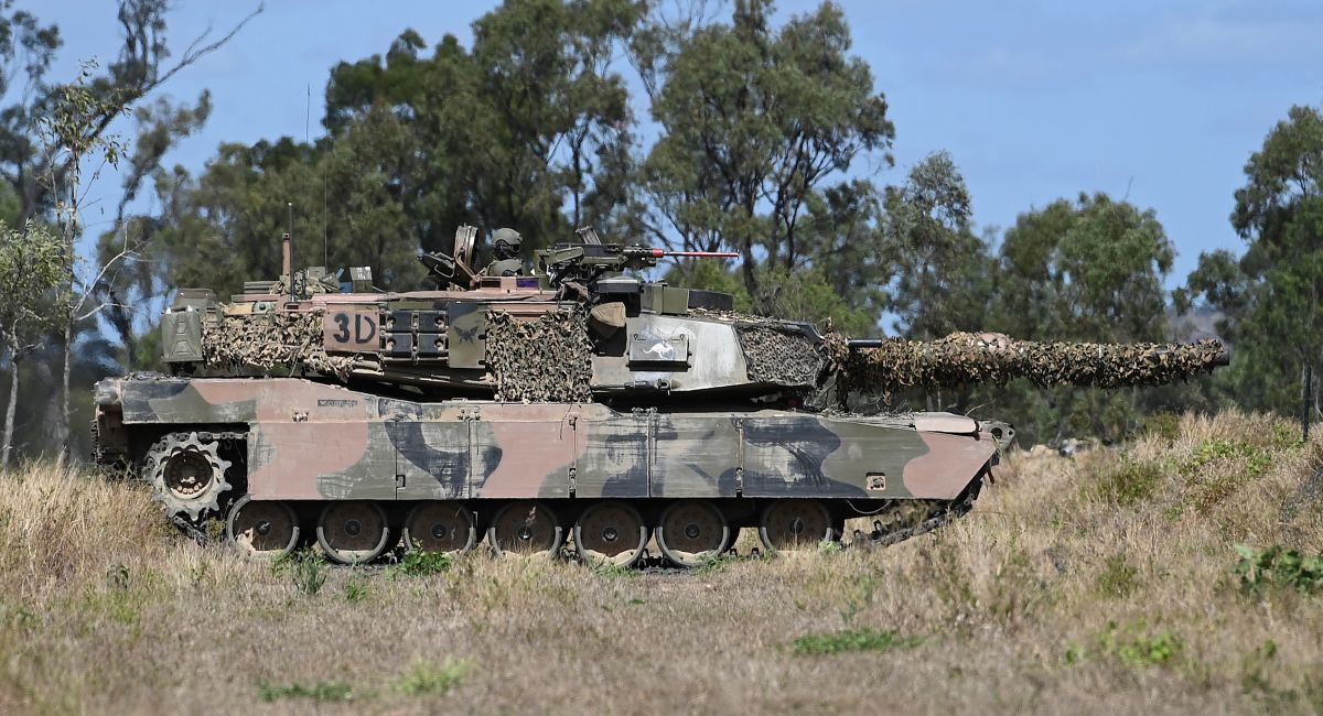 Un tanque Abrams M1 es visto durante un ejercicio militar realizado en Australia en 2021.