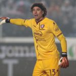 Guillermo Ochoa en la derrota de la Salernitana ante la Atalanta.