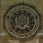 Exfuncionario del FBI acusado de conspiración.