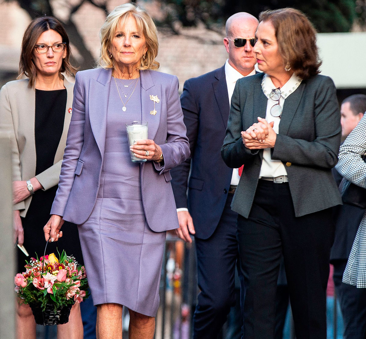 Jill Biden y Beatriz Gutiérrez Müller en la Basílica de Guadalupe en la Ciudad de México.