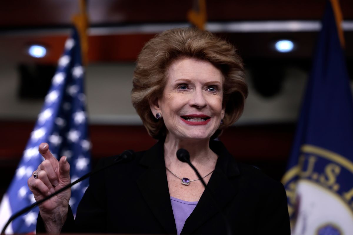 La senadora Debbie Stabenow es la primera demócrata que anuncia que no buscará la reelección.