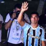 Luis Suárez durante su presentación con Gremio.