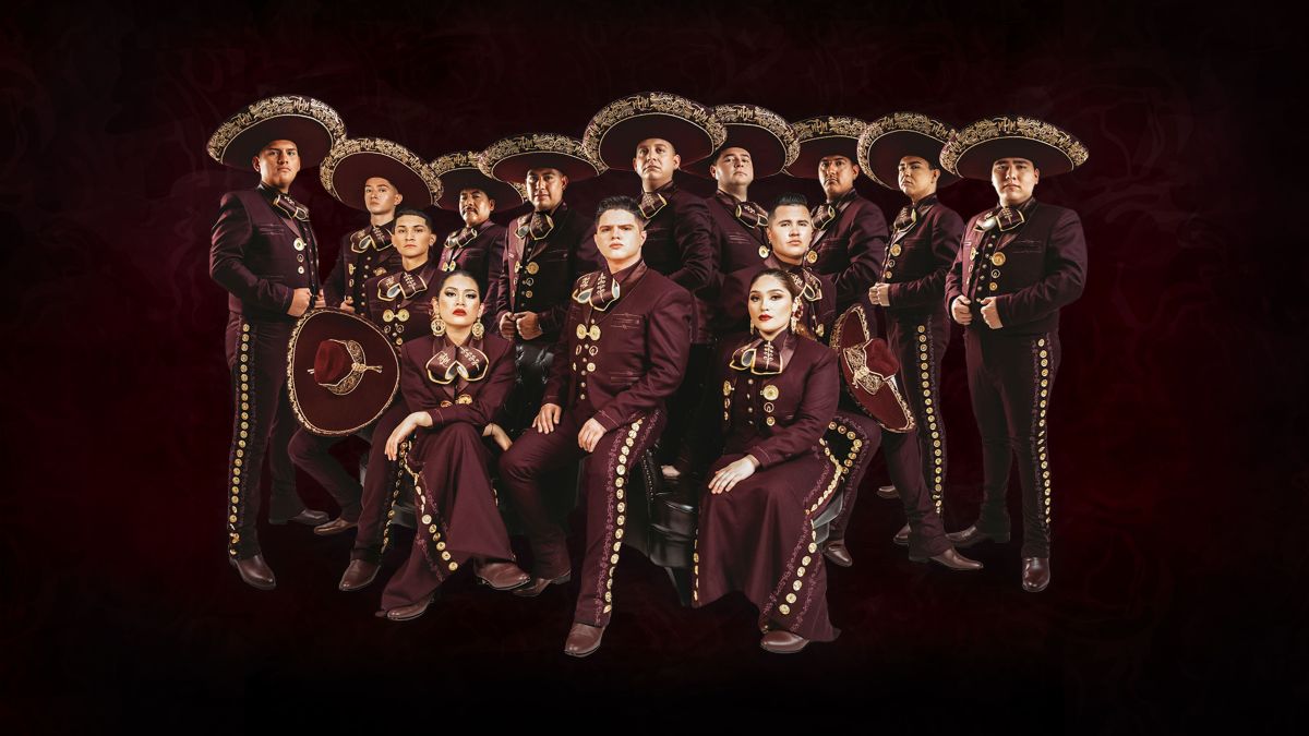 Mariachi Herencia de Mexico.