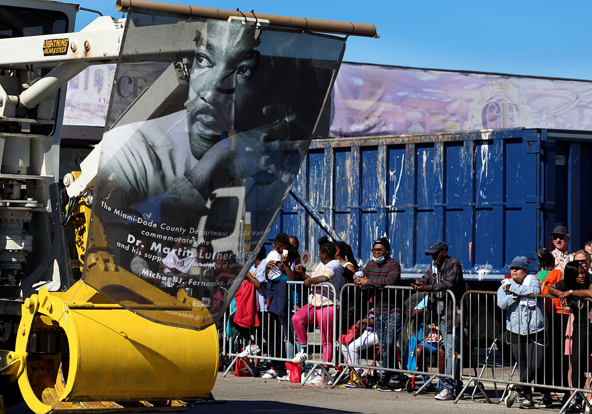 Desfile en Florida por el Martin Luther King Jr..