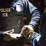 Al detener a inmigrantes, ICE conserva toda su información biométrica.
