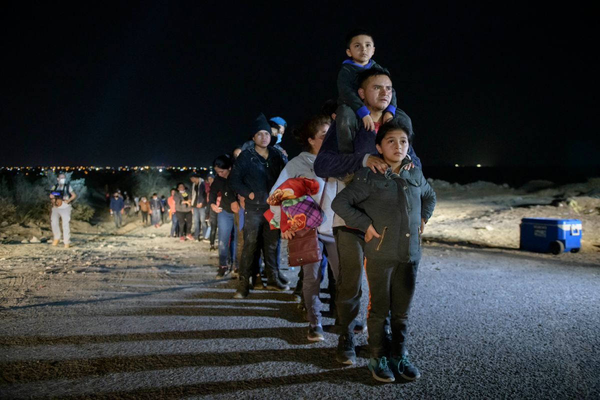 El programa de patrocinio ha disminuido la cantidad de inmigrantes en la frontera.