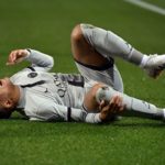 Kylian Mbappé salió lesionado ante el Montpellier.