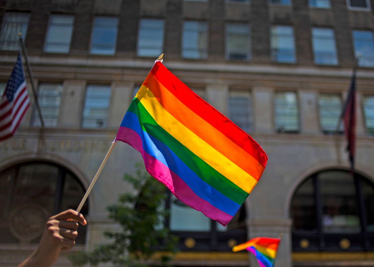 El creador de la bandera gay se sorprendió por la rápida aceptación de su símbolo