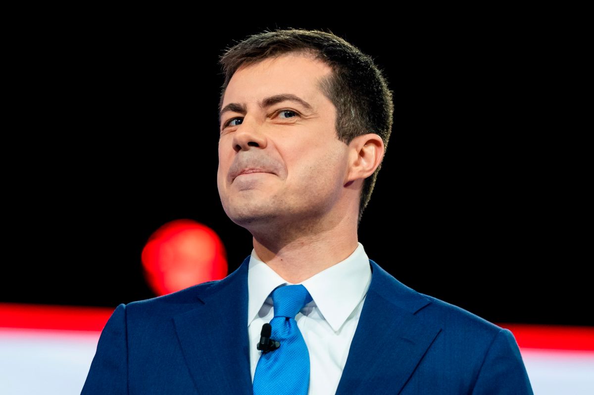 Pete Buttigieg es señalado por Trump por su mala gestión.