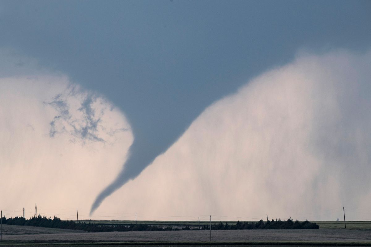 Un tornado impactó en Kirby, Arkansas.