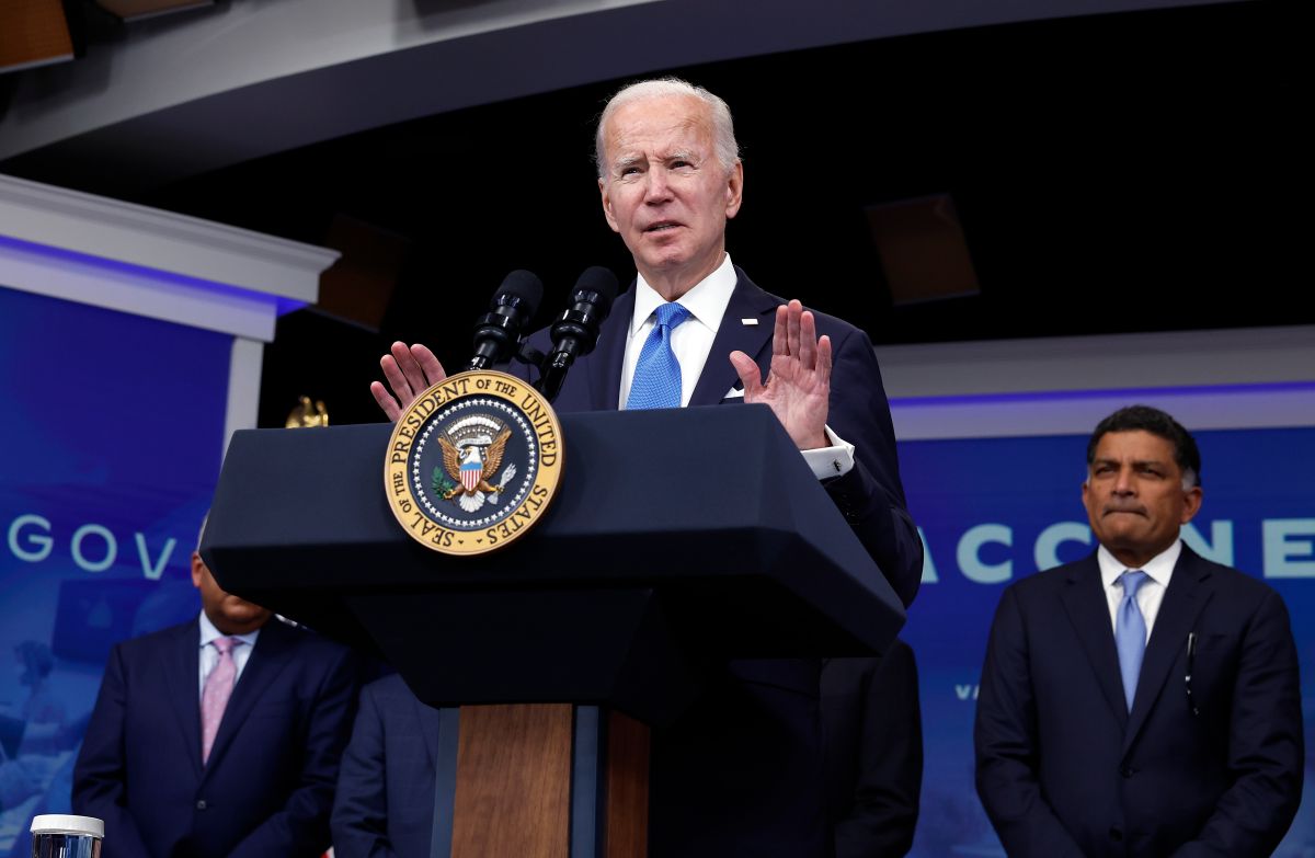 El presidente Biden alista fin a emergencias de COVID el próximo 11 de mayo, a tres años de estallar la pandemia.