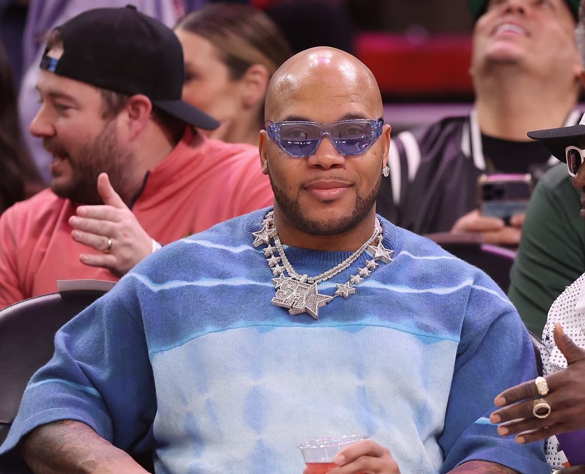 Flo Rida en un juego de la NBA.
