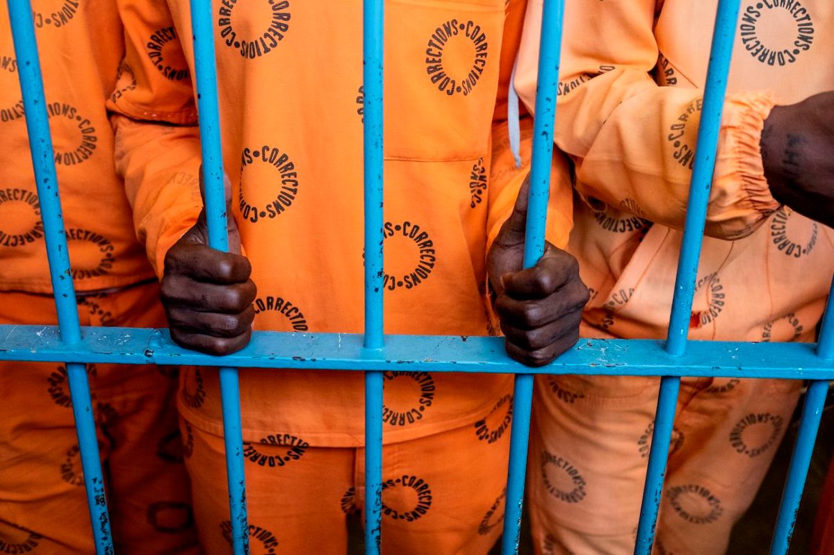 Las autoridades creían que el convicto había muerto tras prenderse fuego en una prisión privada de Bloemfontein en mayo del año pasado. / Foto: AFP/Getty Images 