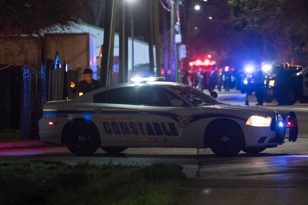 El tiroteo tuvo lugar el viernes por la noche en la pequeña ciudad de Cleveland, condado de San Jacinto, al norte de Houston.