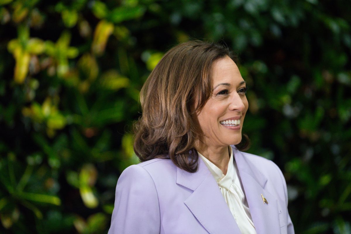 Kamala Harris defendió la agenda del gobierno respecto al cambio climático en su visita al sur de Florida.