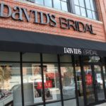 De acuerdo con los analistas, la marca David’s Bridal estaría preparando una bancarrota o venta, tras el anuncio del despido de más de 9,000 trabajadores.