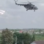 Imágenes verificadas por la BBC muestran un helicóptero volando bajo sobre la región de Bélgorod.