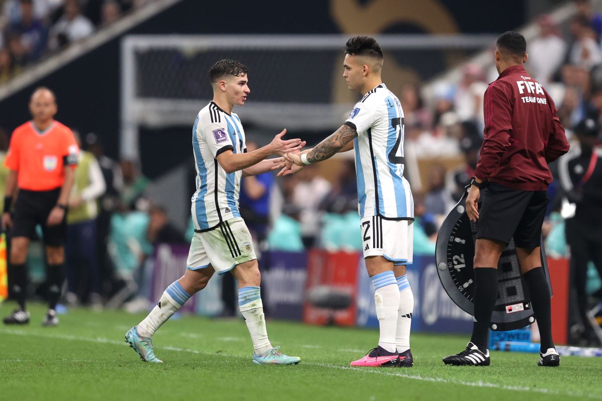 Lautaro y Julián son los delanteros de la selección Argentina.