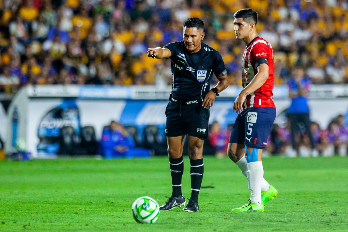 Víctor Guzmán se fue en blanco del partido.